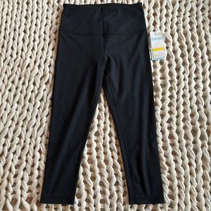 Black cropped leggings | Zella